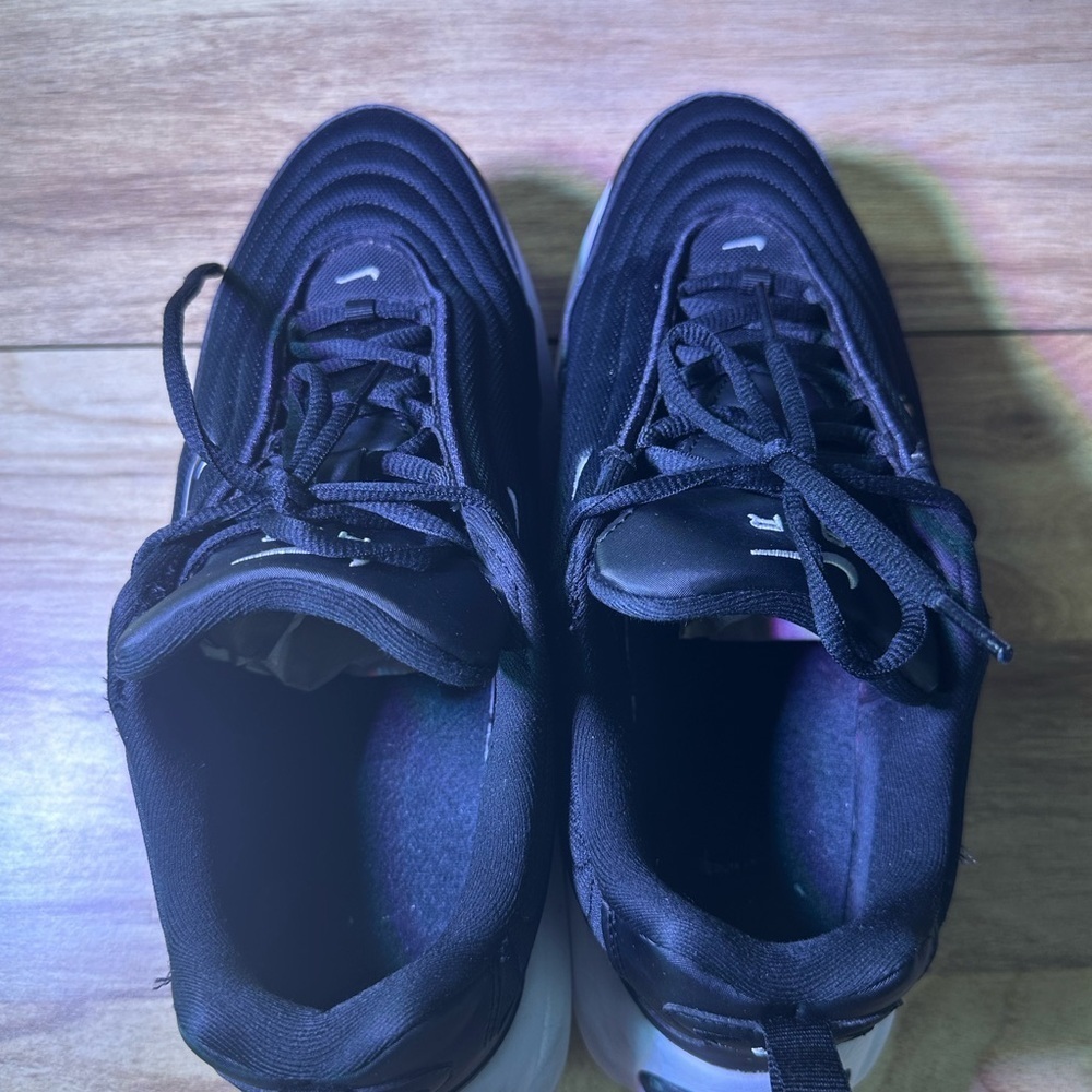 Nike Black Athletic Shoes - Picture 10 of 12
